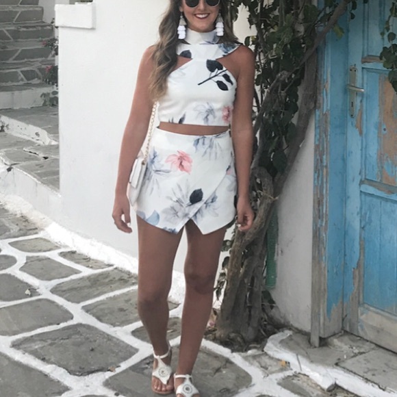 l’atiste Other - Floral Crop Top and Skort set